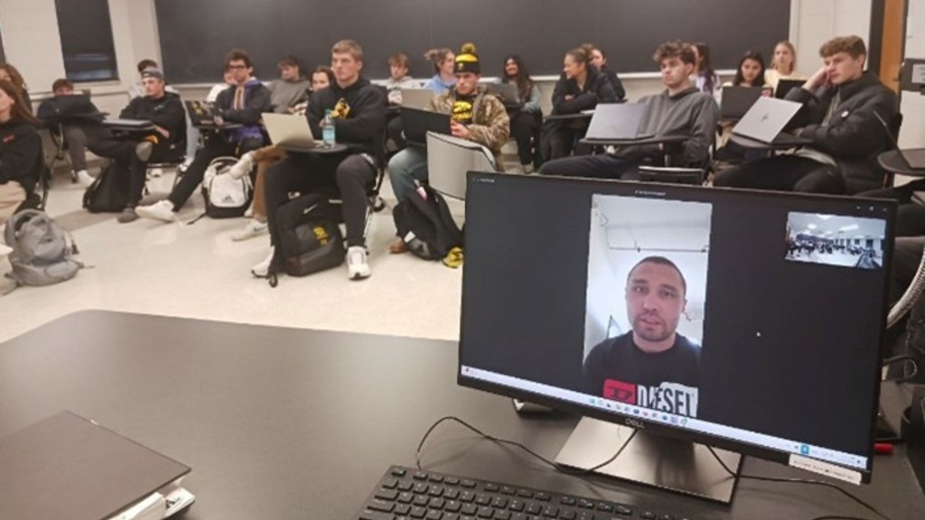Sergey Lipinets speaks online with students in Russian Sports class